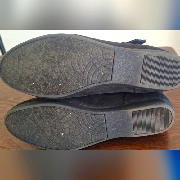 True Craft Women's Addison Ankle Boots Black Strap Buckle Pull On Size 8M - Picture 8 of 9